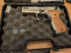 Walther CP 88 polished chrome Holzgriffschalen und 2 Trommelmagazine