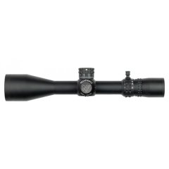 NightFORCE NX8 4-32x50 F1 mit Mil-C Leuchtabs. Für magische Erfolge auf der Schießbahn.