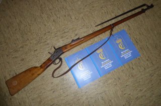 Remington Rolling Block Gewehr- Militärisch- Carl Gustaf Mod. 1875 mit Bajonett. Kal. 8 x 58 RD.