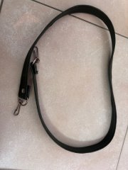 Jagdleine / Trageriemen – Grün – mit Karabinerhaken – NEU / Hunting Sling – Green – with Carabiner