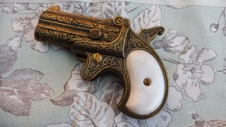 Deko Perkussions- Derringer von Göde für Sammler *************Ansehen kostet nichts********