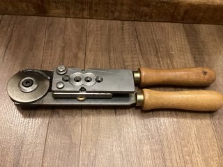 4 - fach .44 Magn. .44 Automag GIEßZANGE / Kokille Dia.433 - 240gr RN GC von Klaus Wich mit Griffen