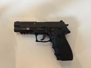 SIG Sauer P226 MK-25-DE 4,4" Lauf/ MK25 Dienstwaffe US Navy-SEALS (9mmPara/9x19)
