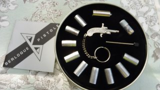 Berloque Pistölchen Schreckschusspistole 2mm Knall vernickelt inkl. Holzkasette *******ansehen**
