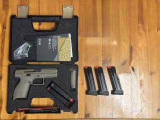 CZ P10c FDE