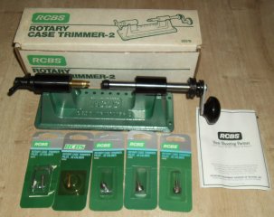 NEUER RCBS Hülsentrimmer Rotary Case Trimmer 2 mit Spannzange, 5 Piloten #09370