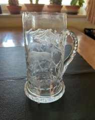 Bleikrisalkrug mit Hirschgravur