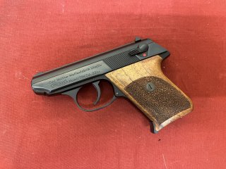 Walther TPH, Kaliber .22 l.r., mit KN-Nill-Griffschalen
