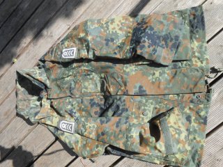 Fleck Tarn Jacke von Mil-Tec Nässe/Kälteschutz
