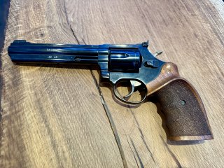 Taurus Revolver Modell 96 Professional, Kaliber .22 l.r.