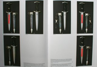 Riesenbuch: Dienstdolche, Säbel, Orden, Schirmmützen, Helme, Uniformen und vieles mehr !!!