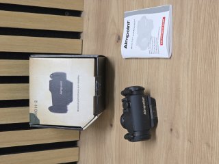 Aimpoint Micro H2 2MOA Rotpunktvisier inkl. Montage für Picatinny, Red Dot Reflex Sight