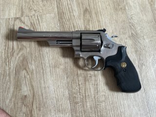 Smith & Wesson M629-2 - 44 Magnum
