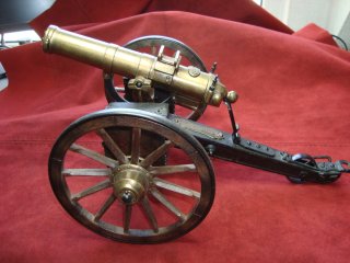 Vintage Modell einer Gatling Kanone USA 1883
