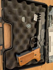Walther CP 88 Competition black mit extra Holzgriffschalen und 2 Trommelmagazine