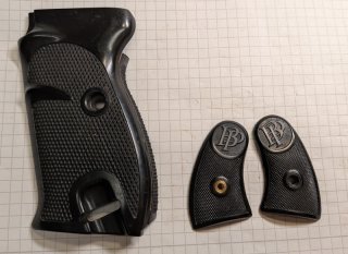P38 Griffschale und 1 Paar Revolvergriffschalen