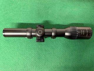 Schmidt und Bender Exos 1-8x24 CC-Modus mit Blaser Sattelmontage