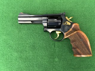 Smith & Wesson 586-5 .357 magnum