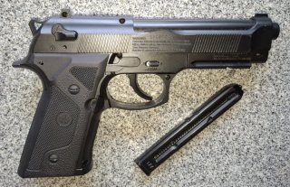 Umarex Beretta Elite II CO2 Pistol 4,5 mm BB – Dicht & guter Zustand!