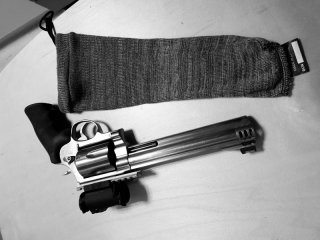 S & W 500 mit 8 3/8 Lauf und Aimpoint Mirco T-2