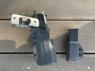 Holster Colt 1911 + Magazinhalter 1911 NEU aus USA
