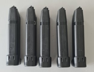 5 Magazine für Glock 17 mit 2 Schuss Verlängerung.