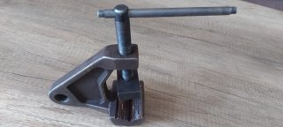 Klemme Presse