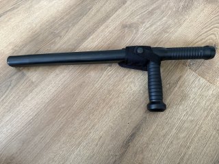 Tonfa, Schlagstock