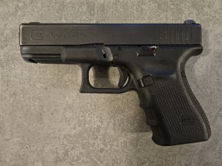 Halbautomatische Pistole Glock 19 Gen4 im Kaliber 9 mm Luger