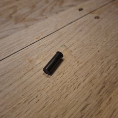 P08 Verschlußbolzen