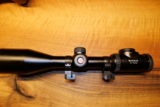 LEICA Magnus ZF 2,4 - 16 x 56 LA 40 mit Punkt, neuwertig
