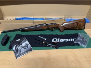 Blaser R8 Attaché .308 Win kannelierter Lauf HK8 Goldfarbene Kammer und Abzug