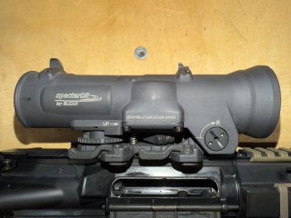Zielfernrohr Elcan Specter DR 1,5–6×, Ausführung .223 Rem