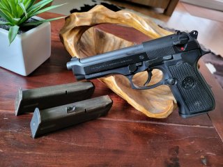 Beretta M9 92FS 9x19mm US Army USMC Pistole 92