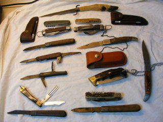14 Taschenmesser verschiedener Marken