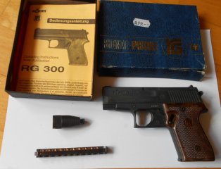 Schreckschuss Pistole Röhm RG 300 Cal. 6mm Platz Flobert Becher OVP Anleitung