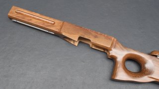Steyr SSG 69, Target-Lochschaft, Schichtholz, verstellbarer Schaft