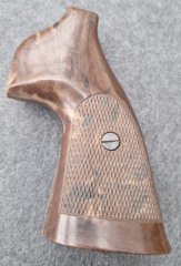 Griffschalen für Revolver ??