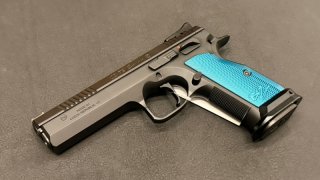 CZ TS 2 9mm Luger | Single Action | 20 Schuss | IPSC | 3 Magazine | halbautomatische Pistole