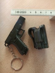 Schlüsselanhänger Pistole mit Holster