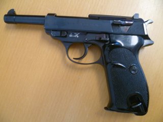 Pistole Walther P.38 Hochglanz / Stahlgriffstück WaA 359 9mm Luger