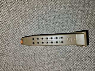 Umarex Glock 17 Gen 5 Magazin Farbe Coyote 9mmPA