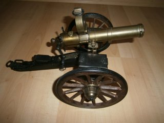 GATLING GUN USA 1883 GROSSMODELL