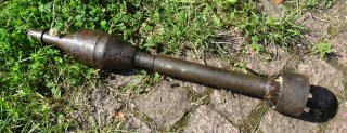 orig. Geschoß für * PANZERSCHRECK - RAKETEN-PANZERBÜCHSE 54*mit WaA & weiteren Stempeln. Leer Inert