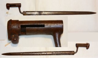 Tüllenbajonett mit Schwertklinge