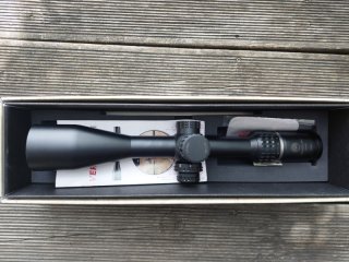 Veracity™ PH 4-20x50