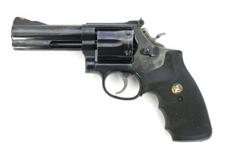 Revolver Smith & Wesson Modell 586-3, Kaliber .357Magnum, Pachmayr Griff und Originalgriff