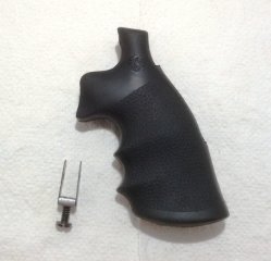 Hogue Combat Griff für S&W Revolver K / L Rahmen Art.-Nr. 24-181