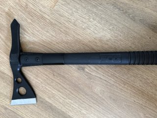SOG Tomahawk Fasthawk