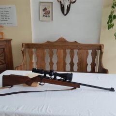 Anschütz Rep.-Büchse Kal. 22lfb. Zielfernrohr AKAH 2,5-10x50 Abs. 4